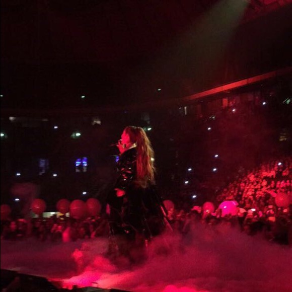 arianaagrandie